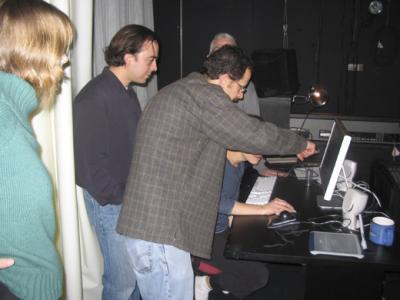 New ground Persons' working around computer